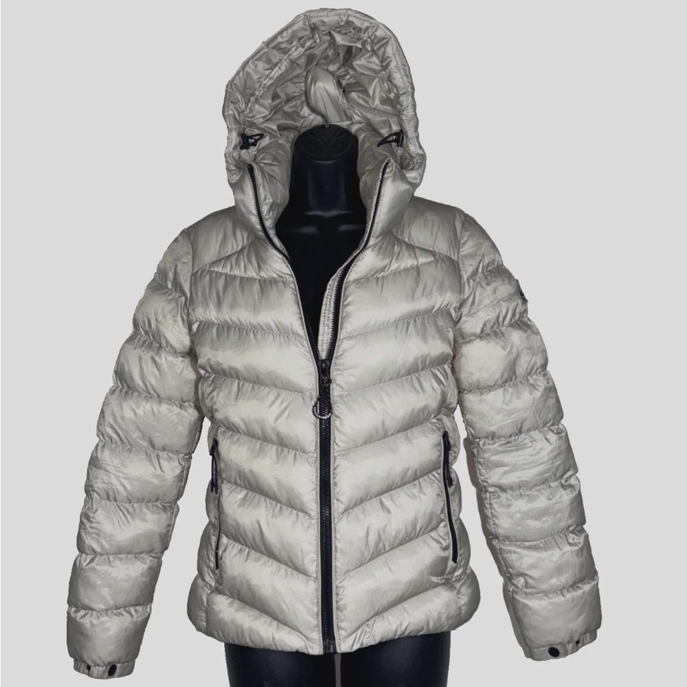 Superdry Womens US 4 36 EU hooded Puffer Jacket
Fuji Padded Off White WS011719A